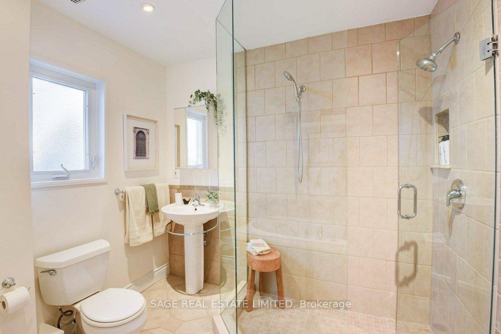 Photo 30 of 36 Alameda Avenue, Toronto, Oakwood Village — HOMEH