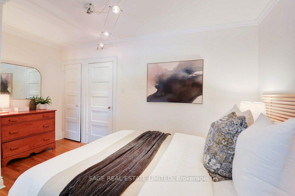 Photo 35 of 36 Alameda Avenue, Toronto, Oakwood Village — HOMEH