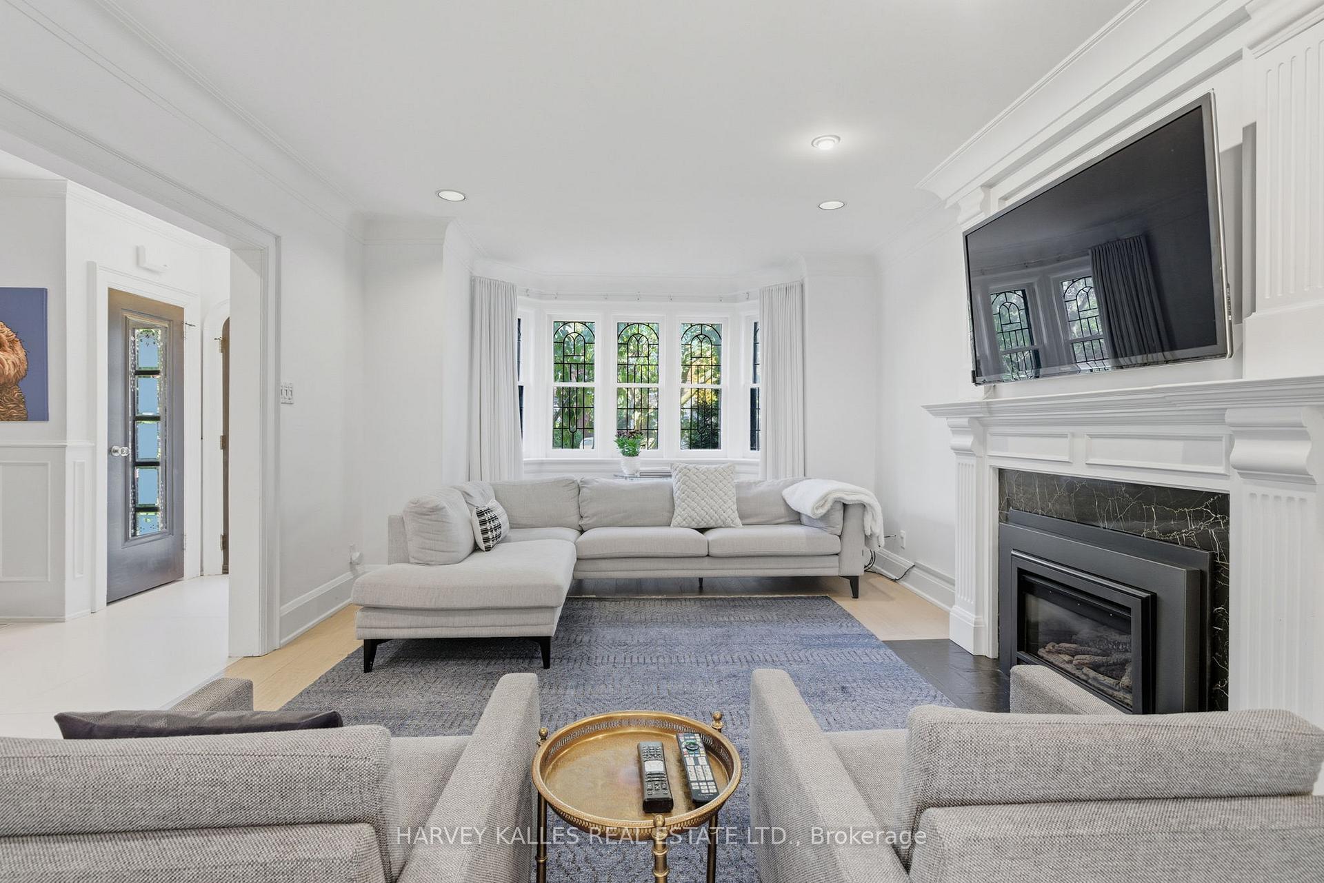 Photo 3 of 29 Glenarden Road, Toronto, Forest Hill North — HOMEH