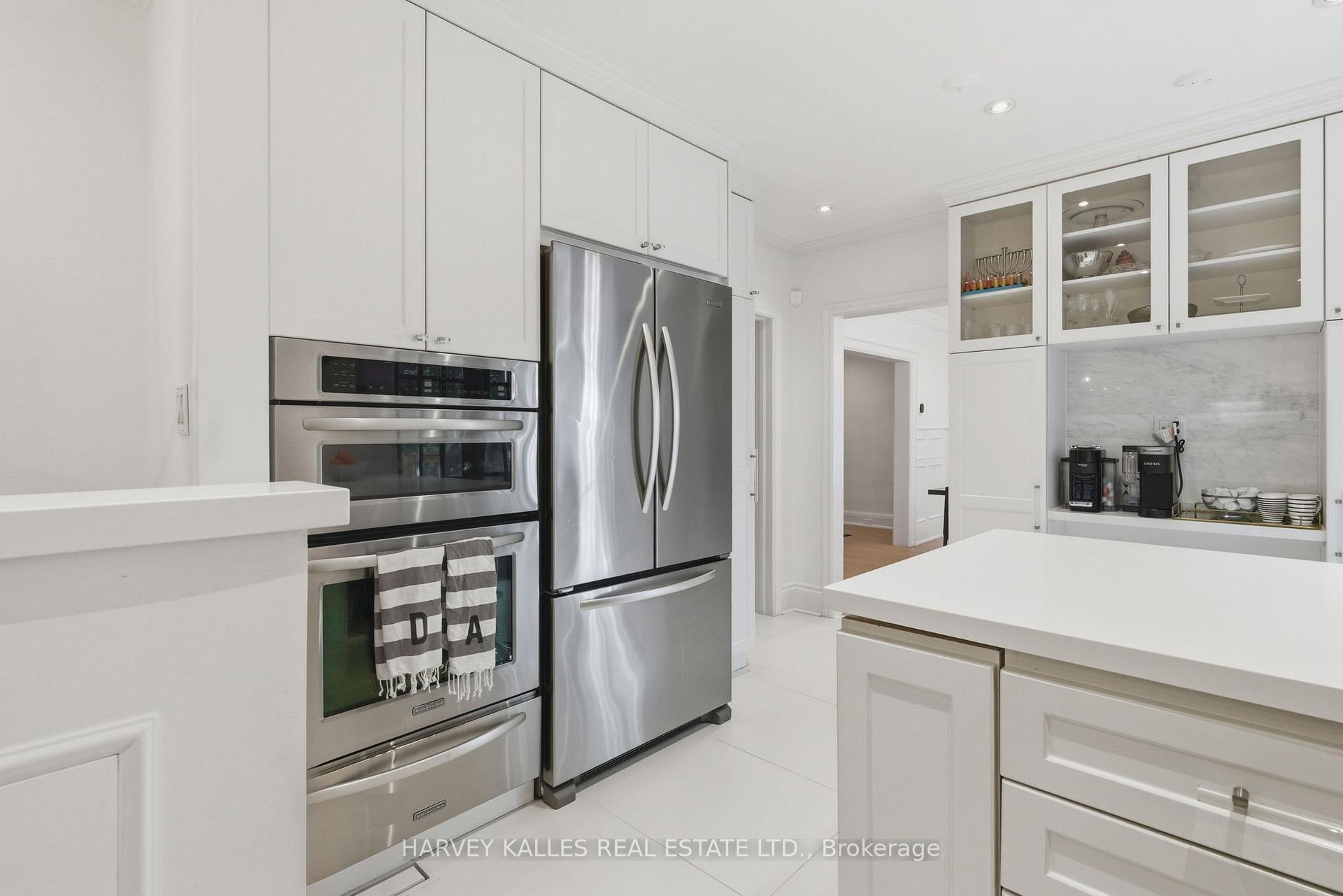 Photo 9 of 29 Glenarden Road, Toronto, Forest Hill North — HOMEH