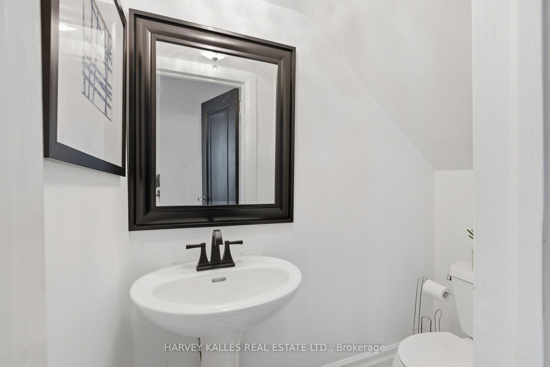 Photo 11 of 29 Glenarden Road, Toronto, Forest Hill North — HOMEH