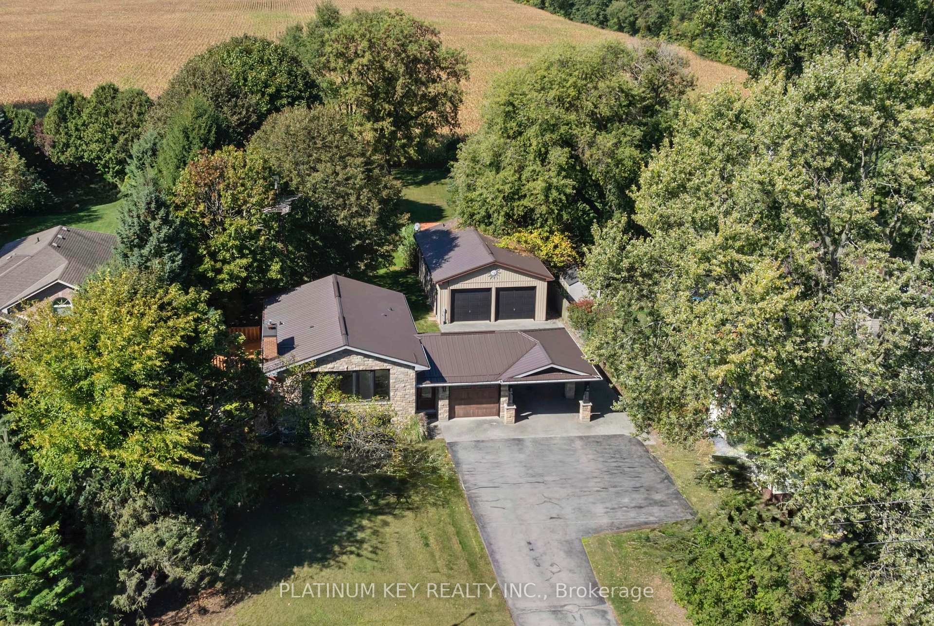 Photo 1 of 8846 Glendon Drive, Strathroy-Caradoc, Mount Brydges — HOMEH