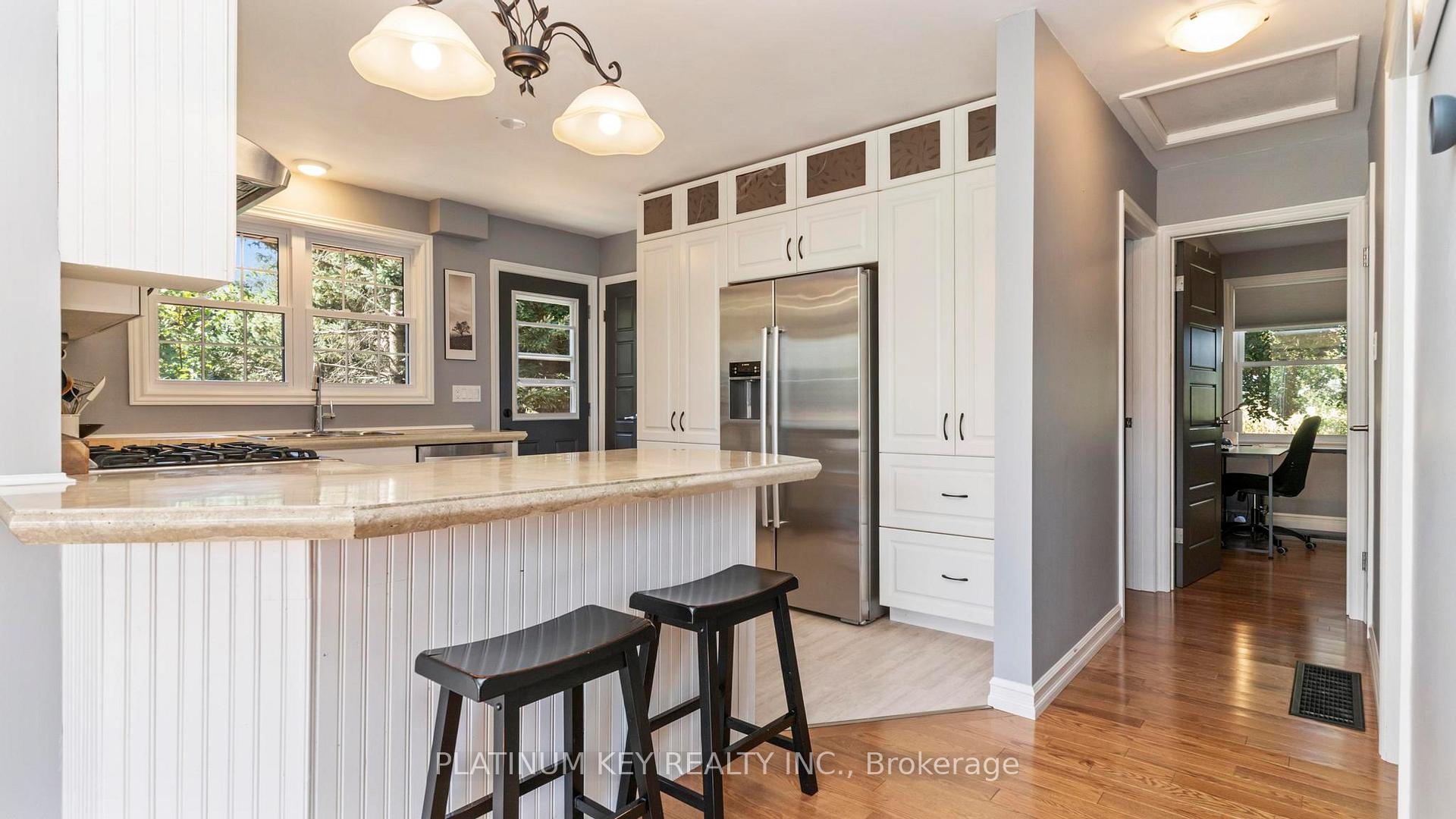 Photo 16 of 8846 Glendon Drive, Strathroy-Caradoc, Mount Brydges — HOMEH