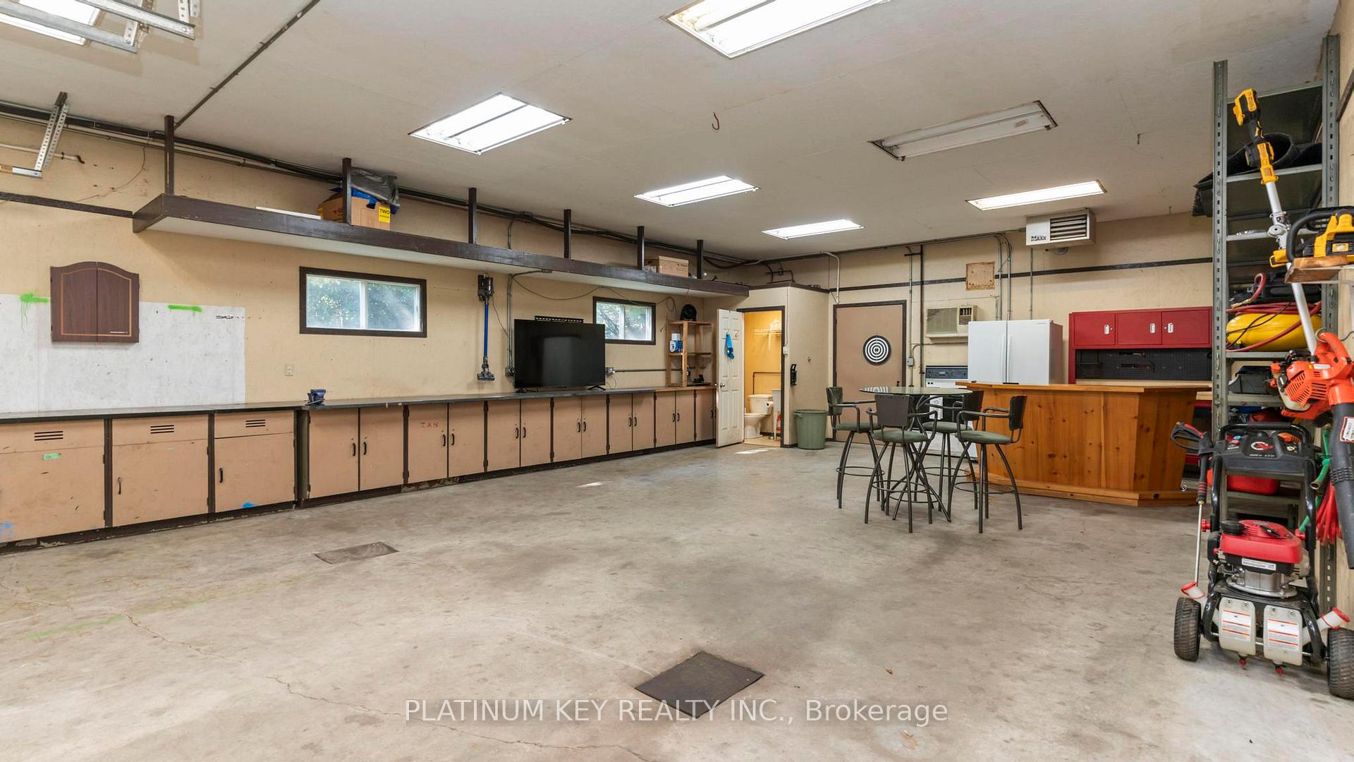 Photo 31 of 8846 Glendon Drive, Strathroy-Caradoc, Mount Brydges — HOMEH