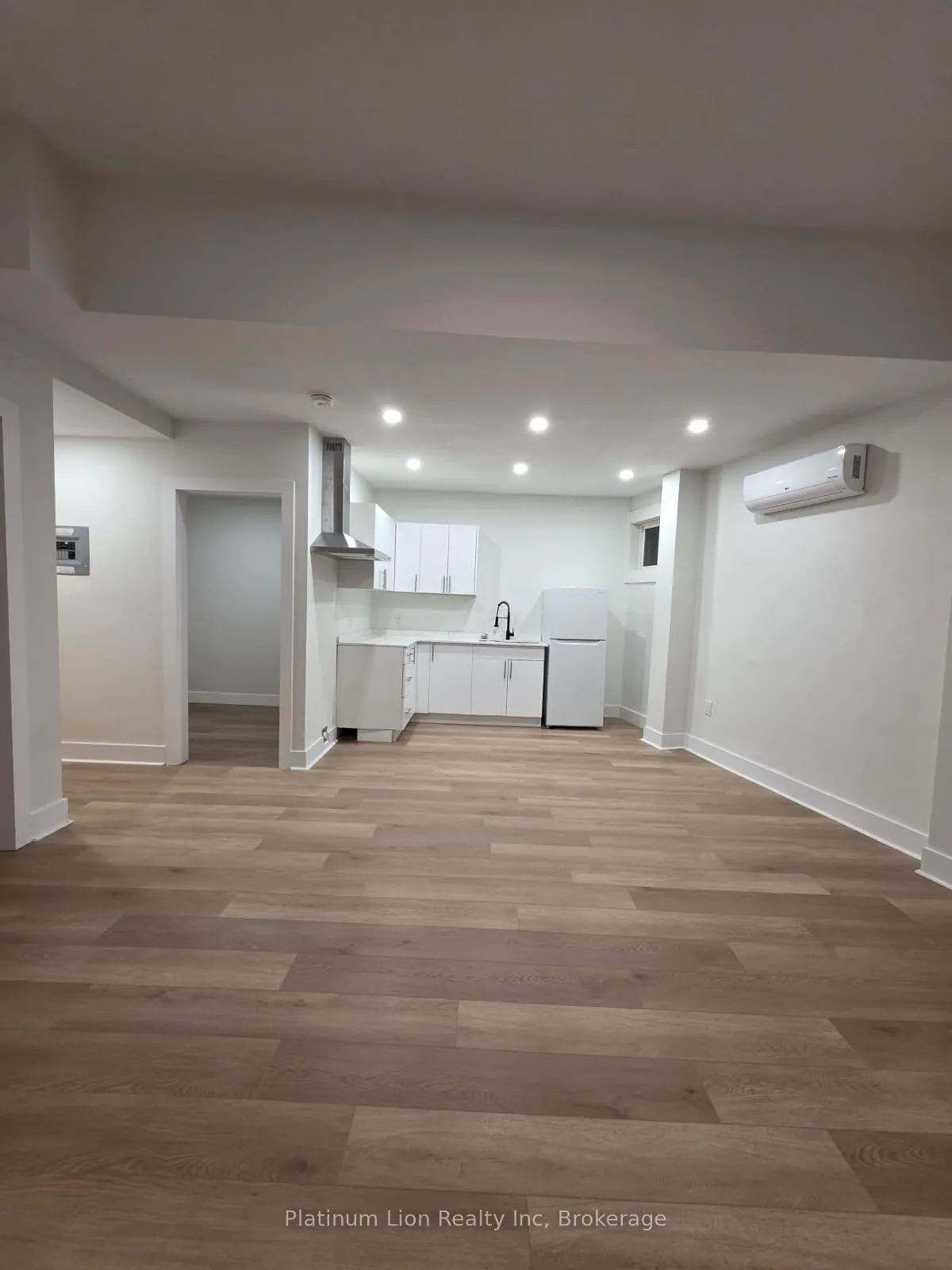 Photo 7 of Unit 73C, 69 Hellems Avenue, Welland, Welland Downtown — HOMEH