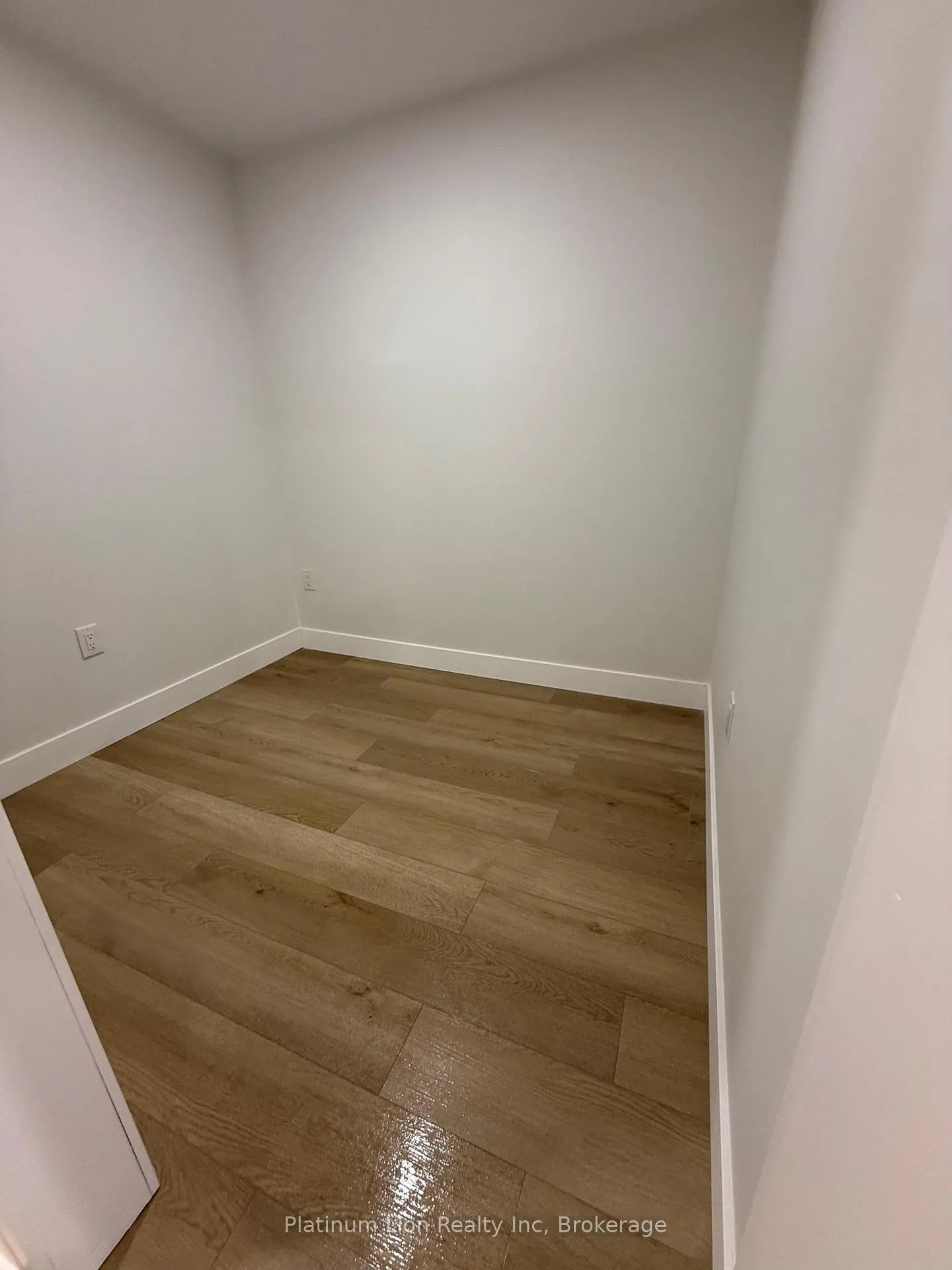 Photo 10 of Unit 73C, 69 Hellems Avenue, Welland, Welland Downtown — HOMEH