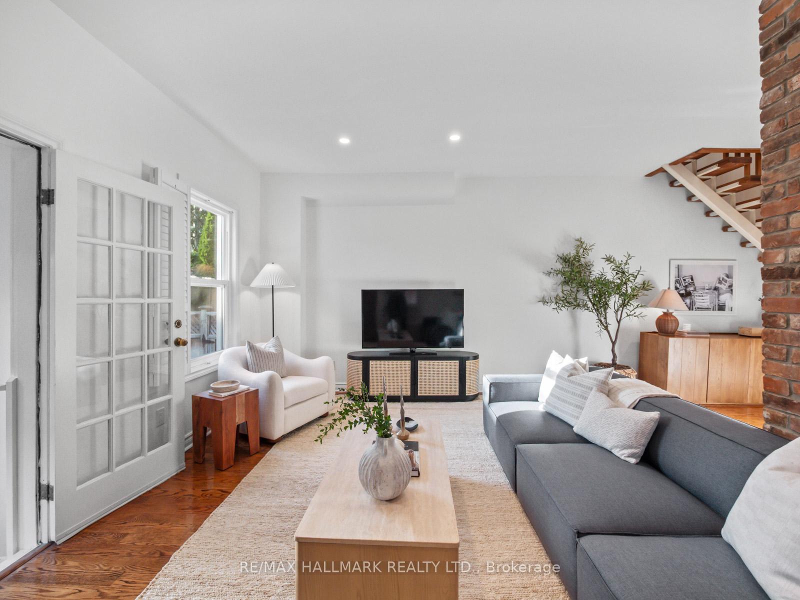 Photo 17 of 24 Condor Avenue, Toronto, Blake-Jones — HOMEH