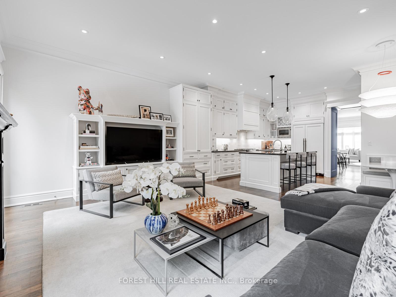 Photo 14 of 56 Lonsdale Road, Toronto, Yonge-St. Clair — HOMEH