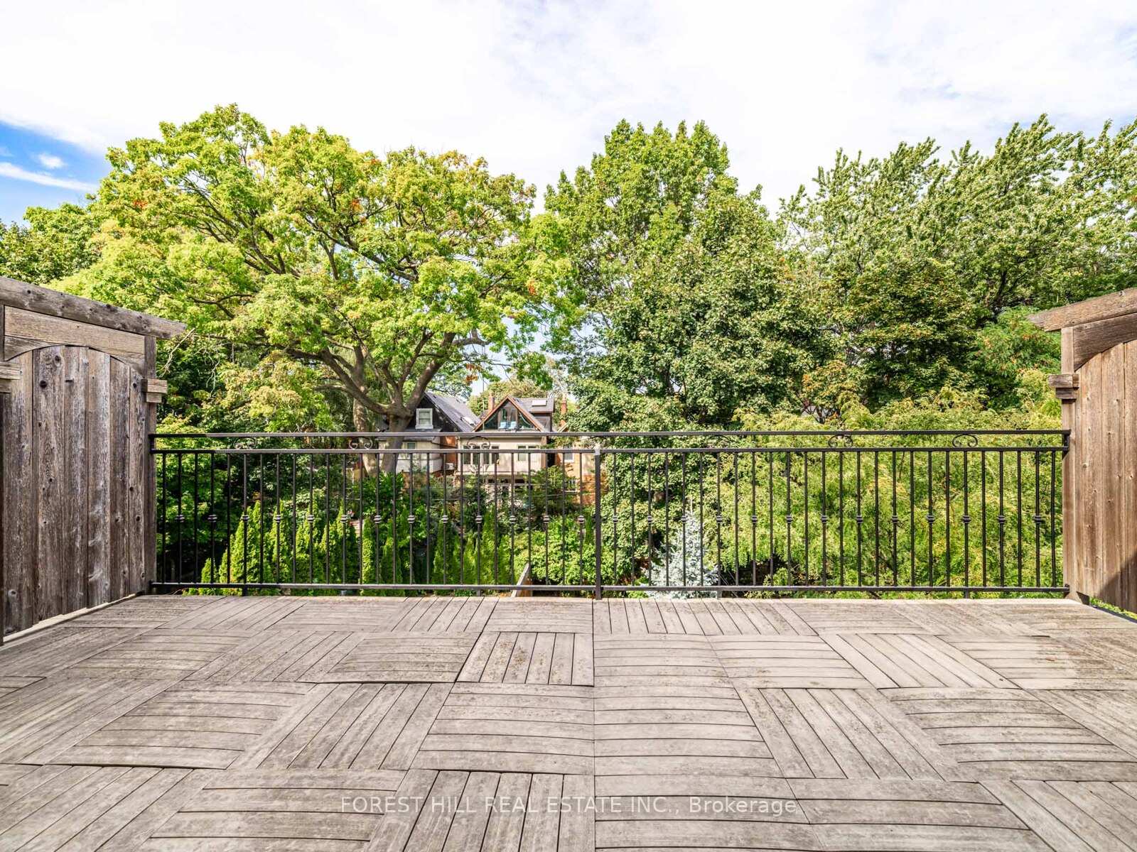 Photo 32 of 56 Lonsdale Road, Toronto, Yonge-St. Clair — HOMEH