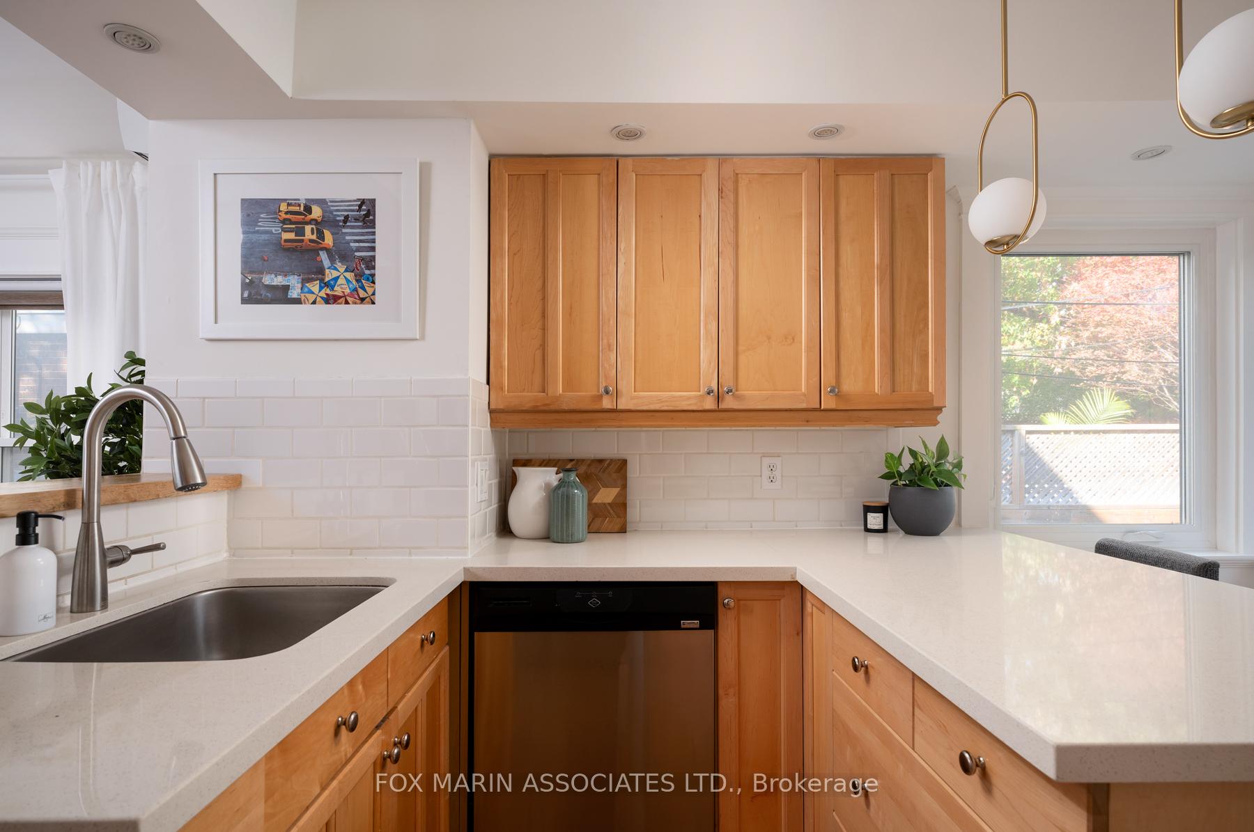 Photo 15 of 29 Hiltz Avenue, Toronto, South Riverdale — HOMEH