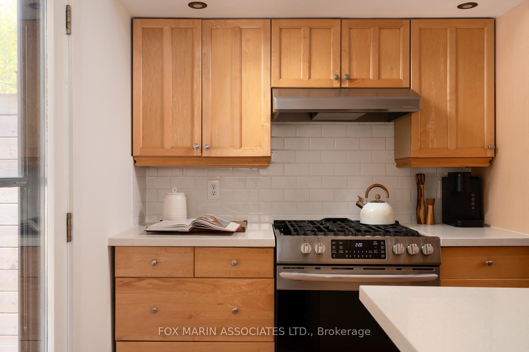 Photo 18 of 29 Hiltz Avenue, Toronto, South Riverdale — HOMEH