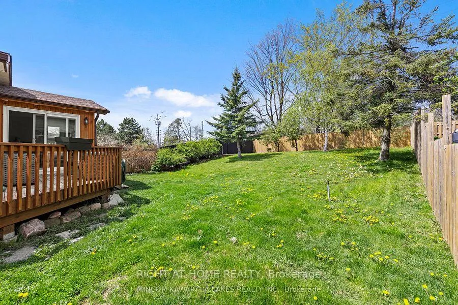 Photo 10 of 2368 Mountland Drive, Peterborough, Monaghan Ward 2 — HOMEH