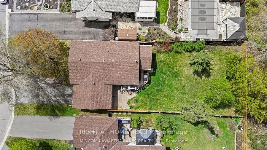 Photo 17 of 2368 Mountland Drive, Peterborough, Monaghan Ward 2 — HOMEH