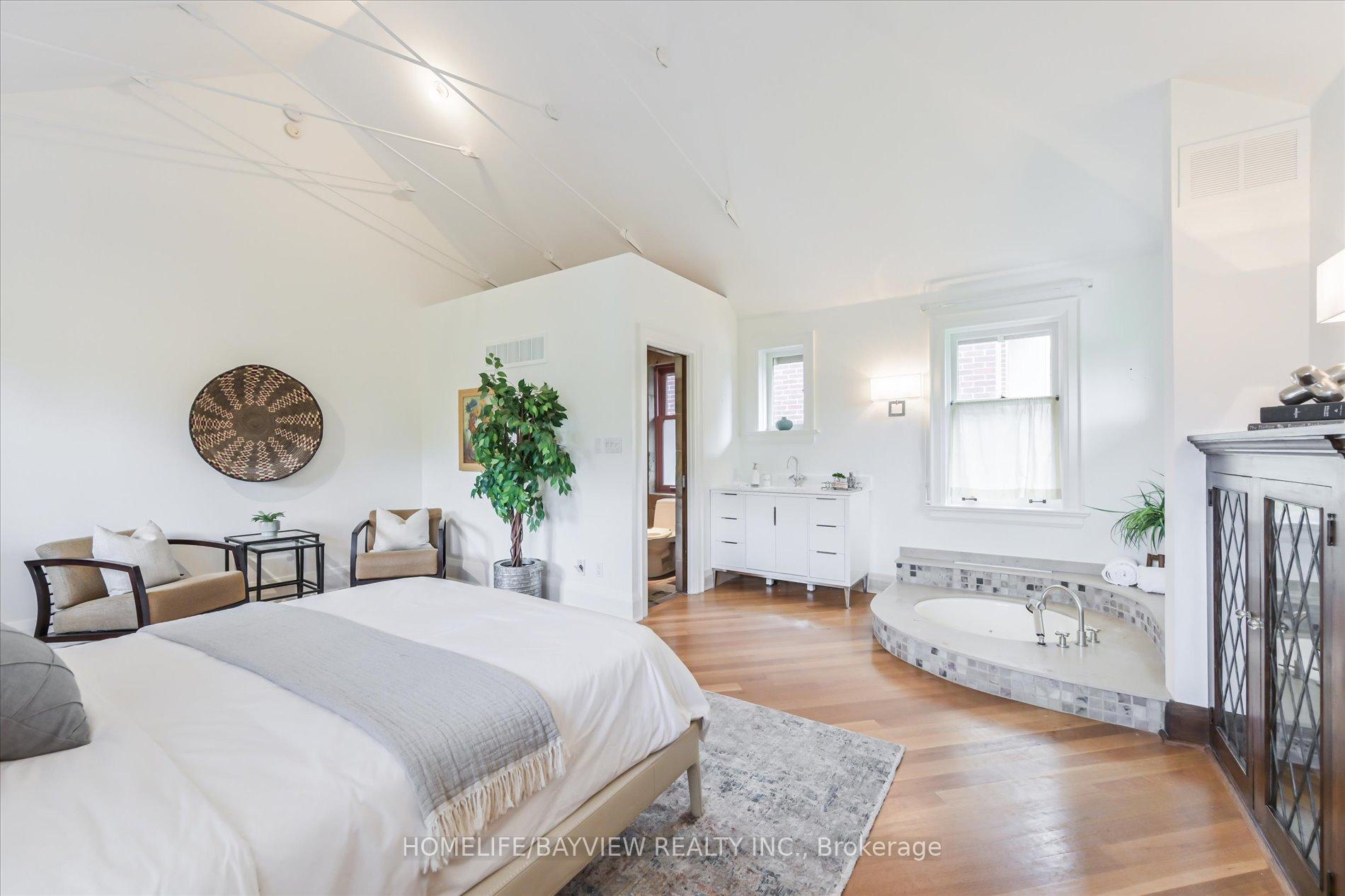 Photo 18 of 262 Lytton Boulevard, Toronto, Lawrence Park South — HOMEH
