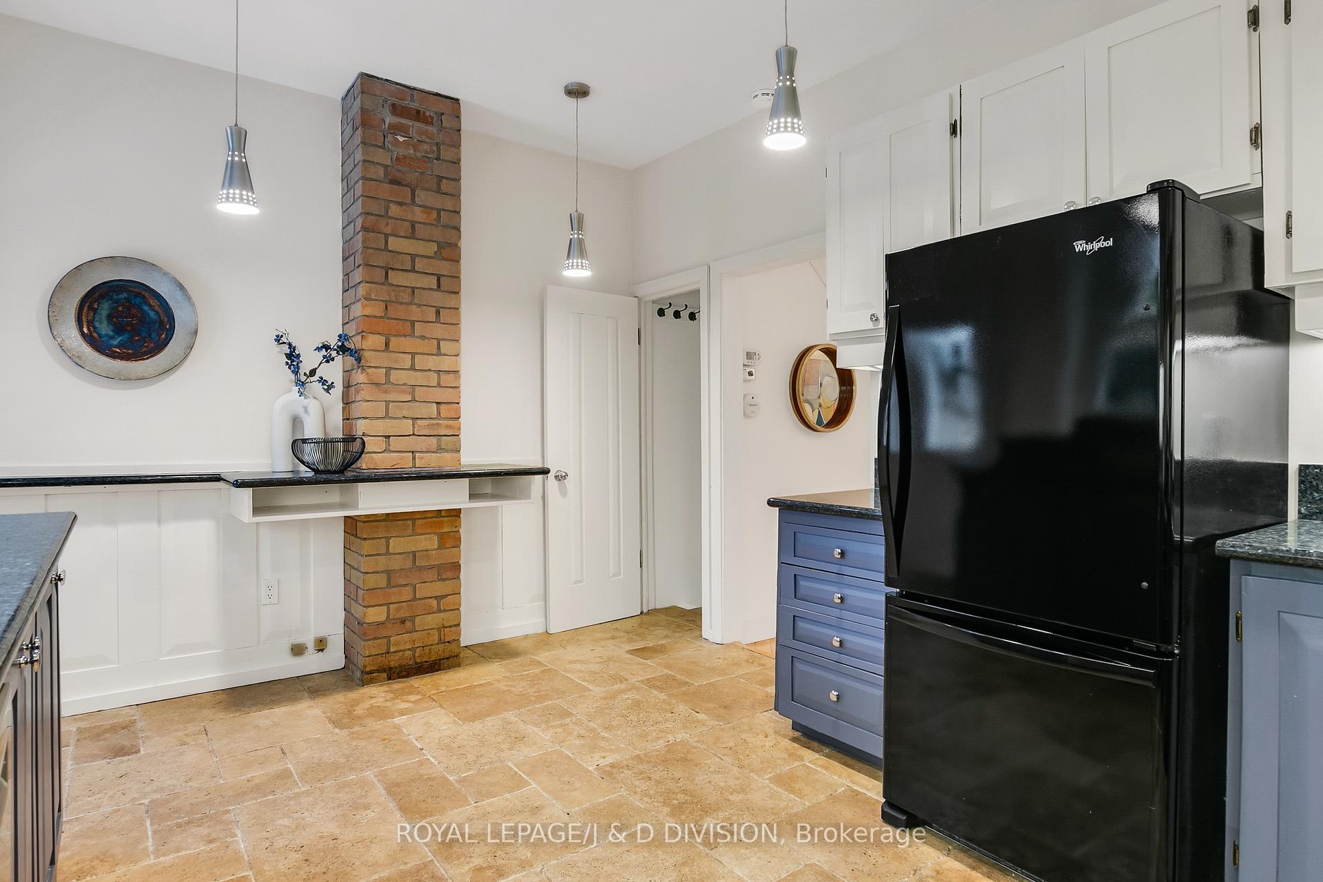 Photo 23 of 44 Dingwall Avenue, Toronto, Blake-Jones — HOMEH