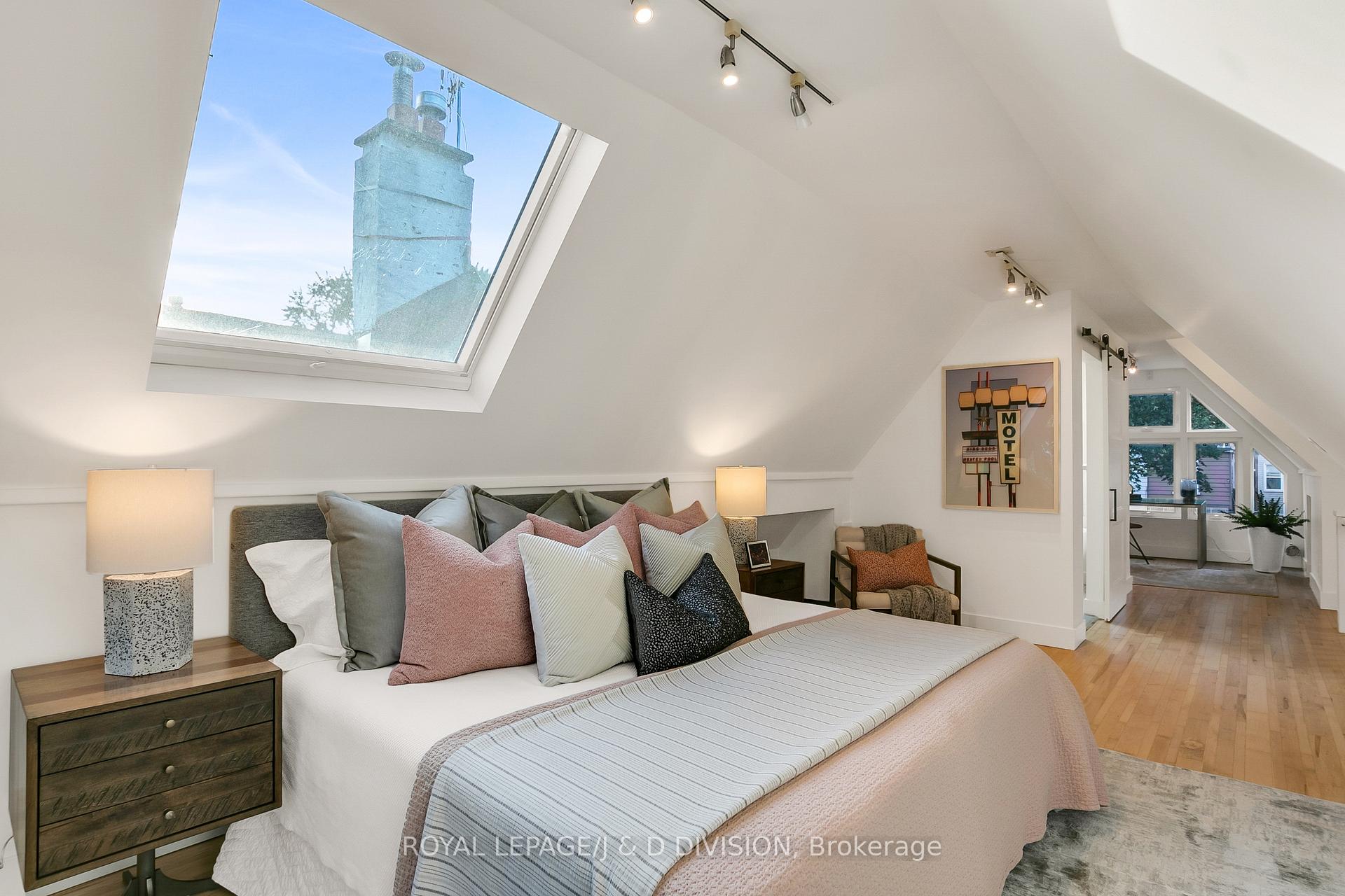 Photo 39 of 44 Dingwall Avenue, Toronto, Blake-Jones — HOMEH