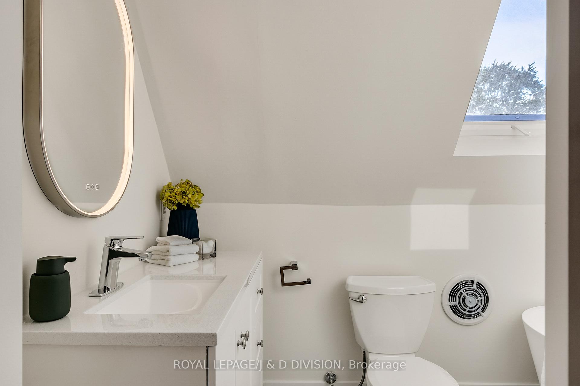 Photo 41 of 44 Dingwall Avenue, Toronto, Blake-Jones — HOMEH
