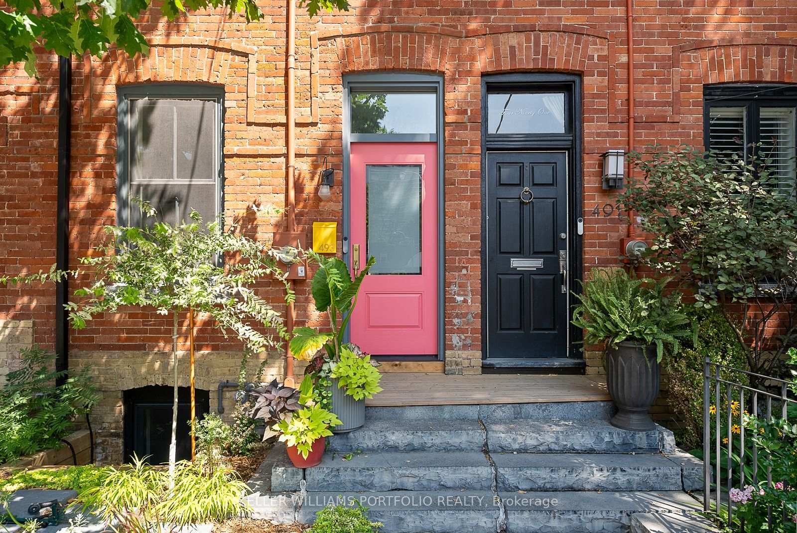 Front of 493 Sackville Street