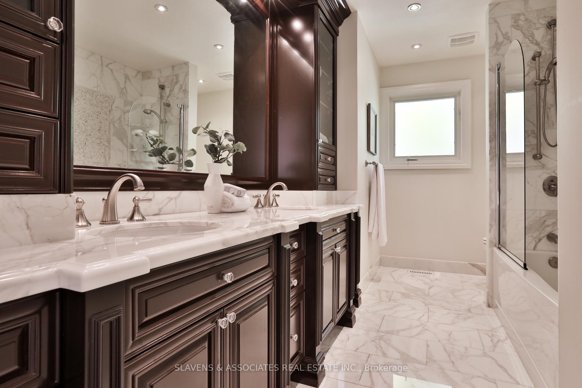 Photo 25 of 32 Hillmount Avenue, Toronto, Englemount-Lawrence — HOMEH