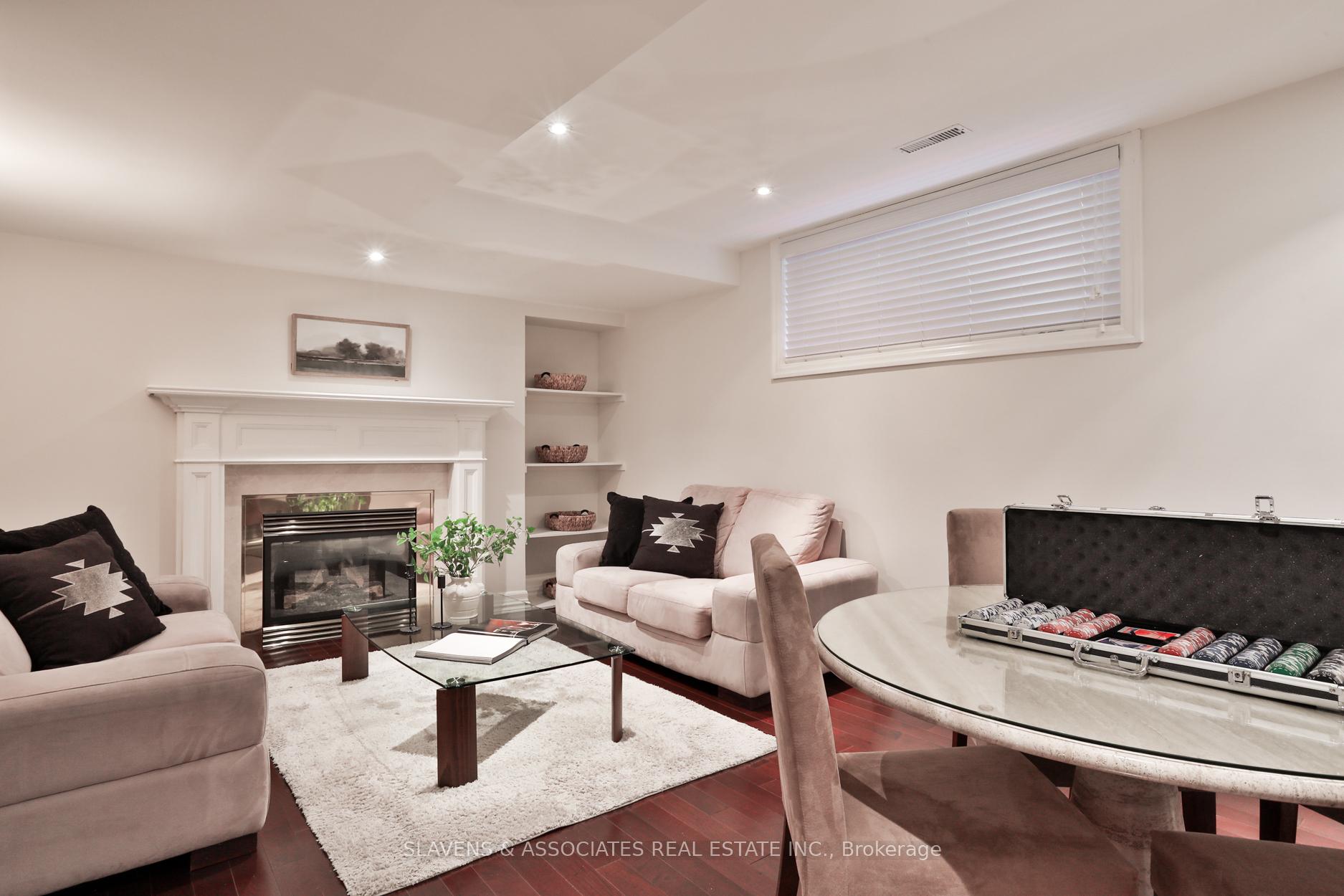Photo 30 of 32 Hillmount Avenue, Toronto, Englemount-Lawrence — HOMEH