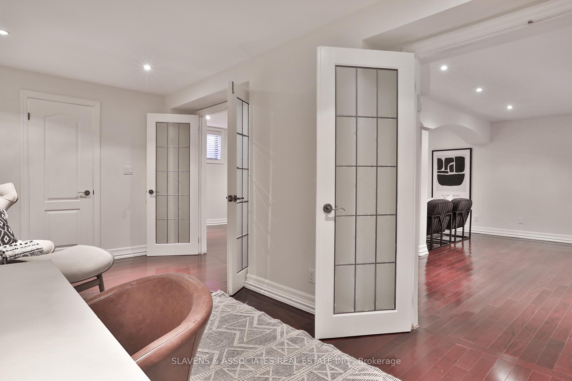 Photo 33 of 32 Hillmount Avenue, Toronto, Englemount-Lawrence — HOMEH