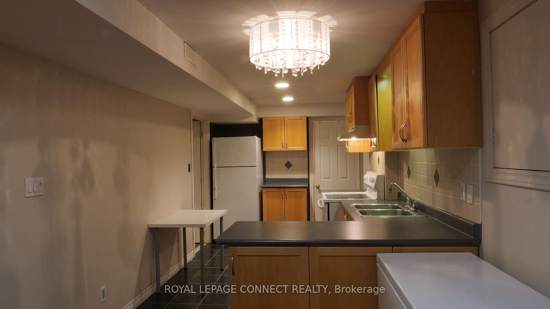 Photo 5 of Unit Bsmt, 302 Springdale Boulevard, Toronto, Danforth Village-East York — HOMEH
