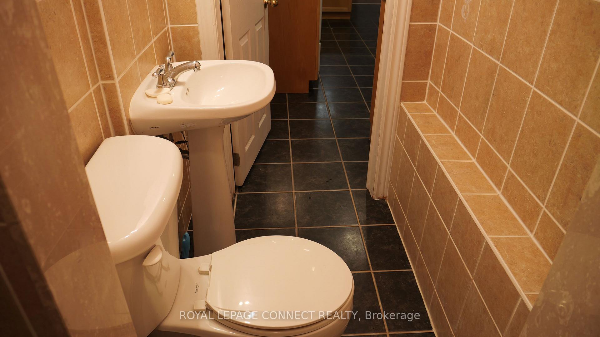 Photo 16 of Unit Bsmt, 302 Springdale Boulevard, Toronto, Danforth Village-East York — HOMEH
