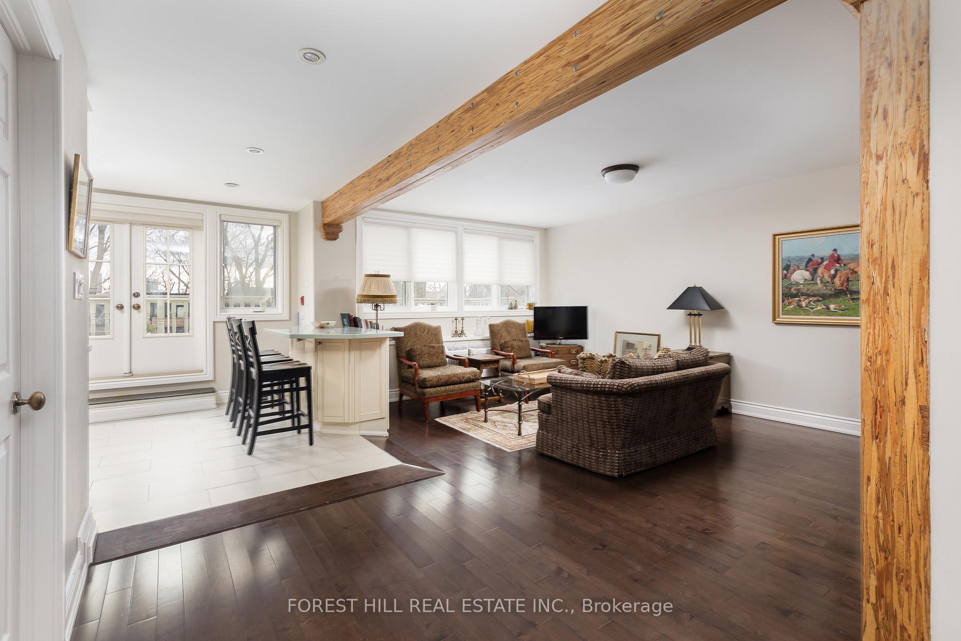 Front of Unit Unit 5, 105 Balmoral Avenue