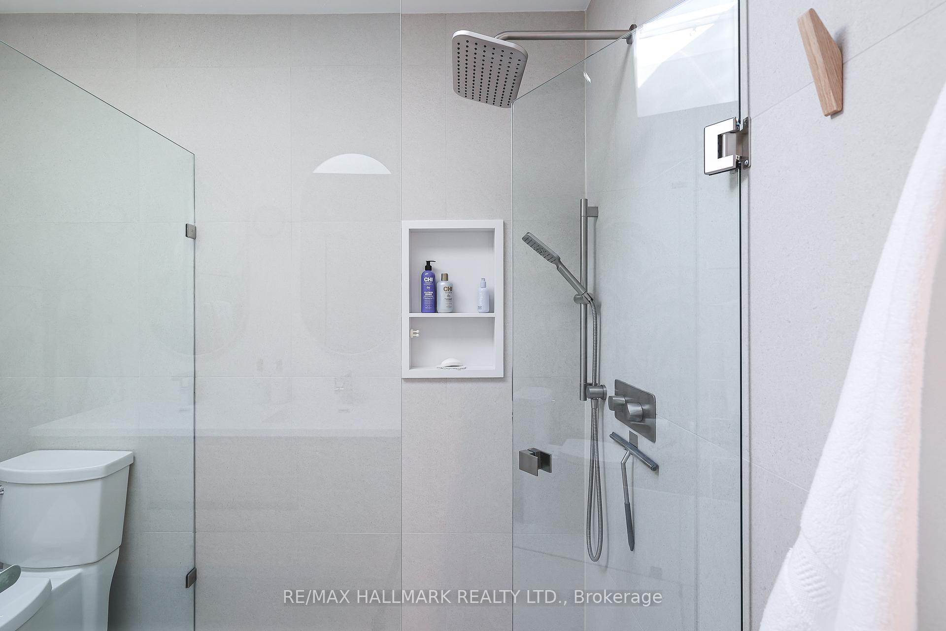 Photo 20 of 281 Atlas Avenue, Toronto, Oakwood Village — HOMEH