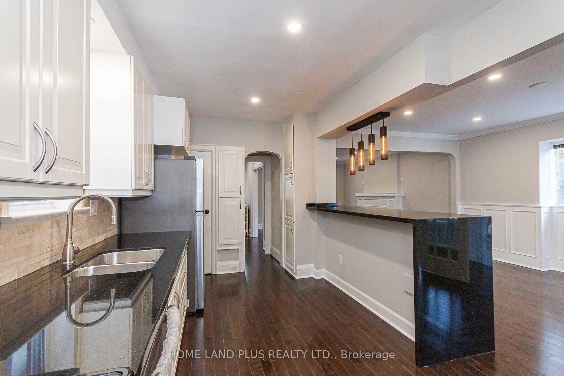 Photo 9 of 108 Brooke Avenue, Toronto, Bedford Park-Nortown — HOMEH
