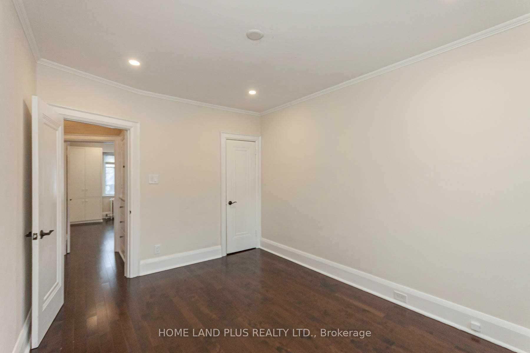Photo 16 of 108 Brooke Avenue, Toronto, Bedford Park-Nortown — HOMEH