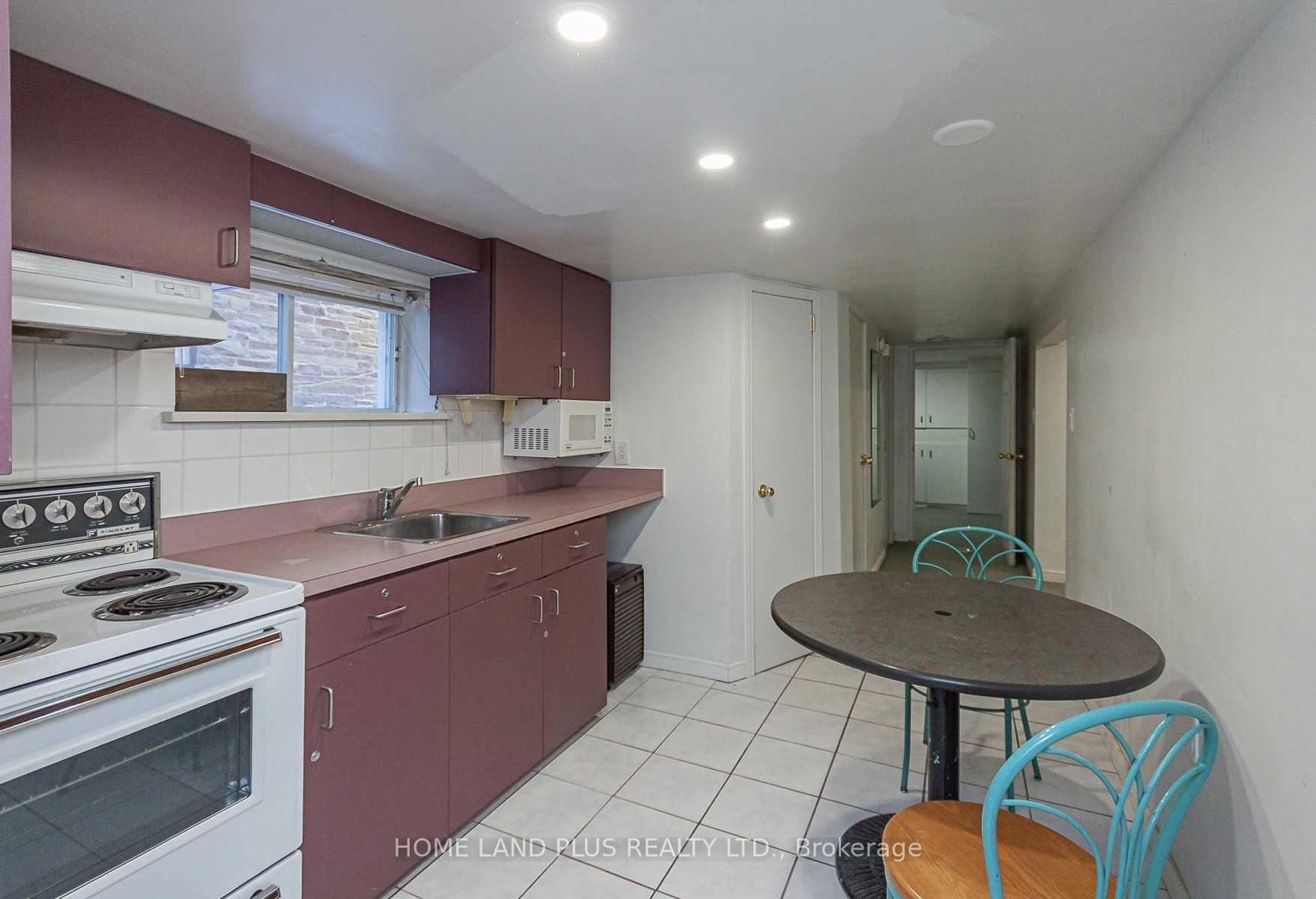 Photo 22 of 108 Brooke Avenue, Toronto, Bedford Park-Nortown — HOMEH