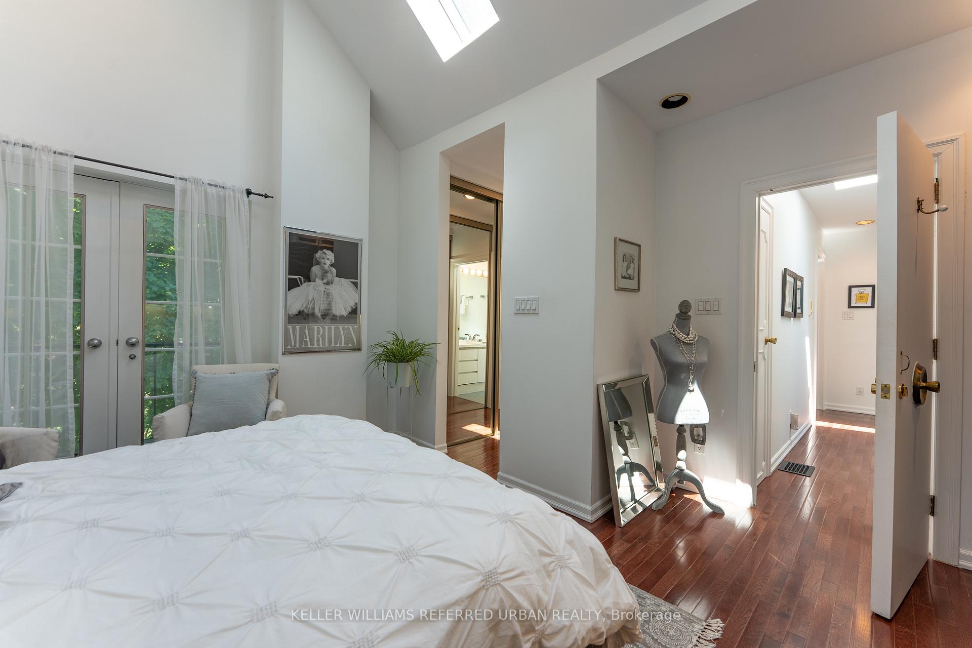 Photo 10 of 18 Eastmount Avenue, Toronto, Playter Estates-Danforth — HOMEH