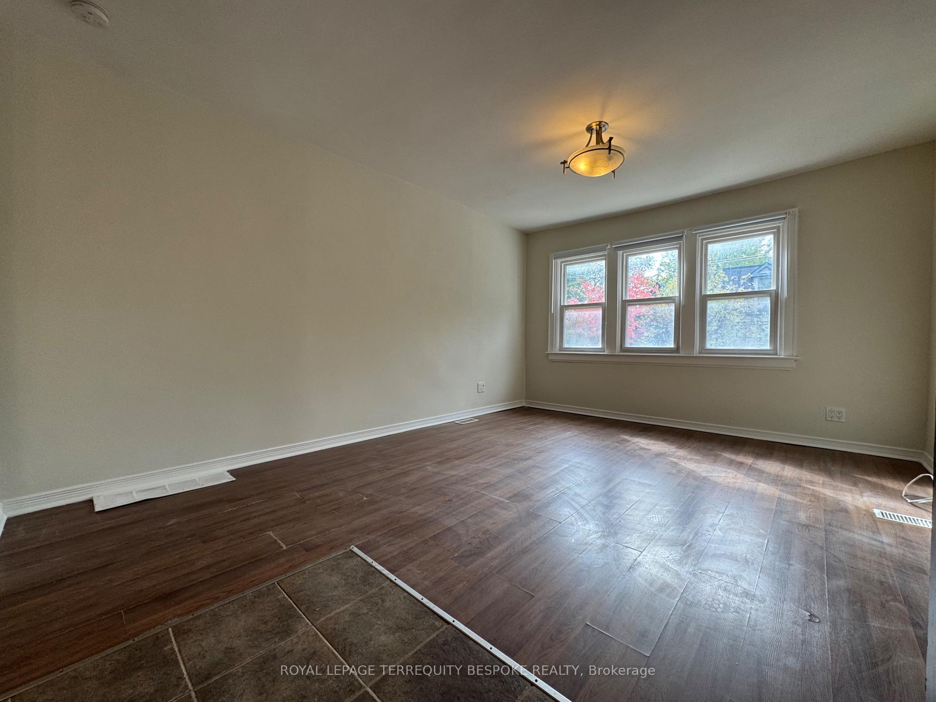 Photo 6 of Unit 3 - upper, 19 Lewis Street, Toronto, South Riverdale — HOMEH