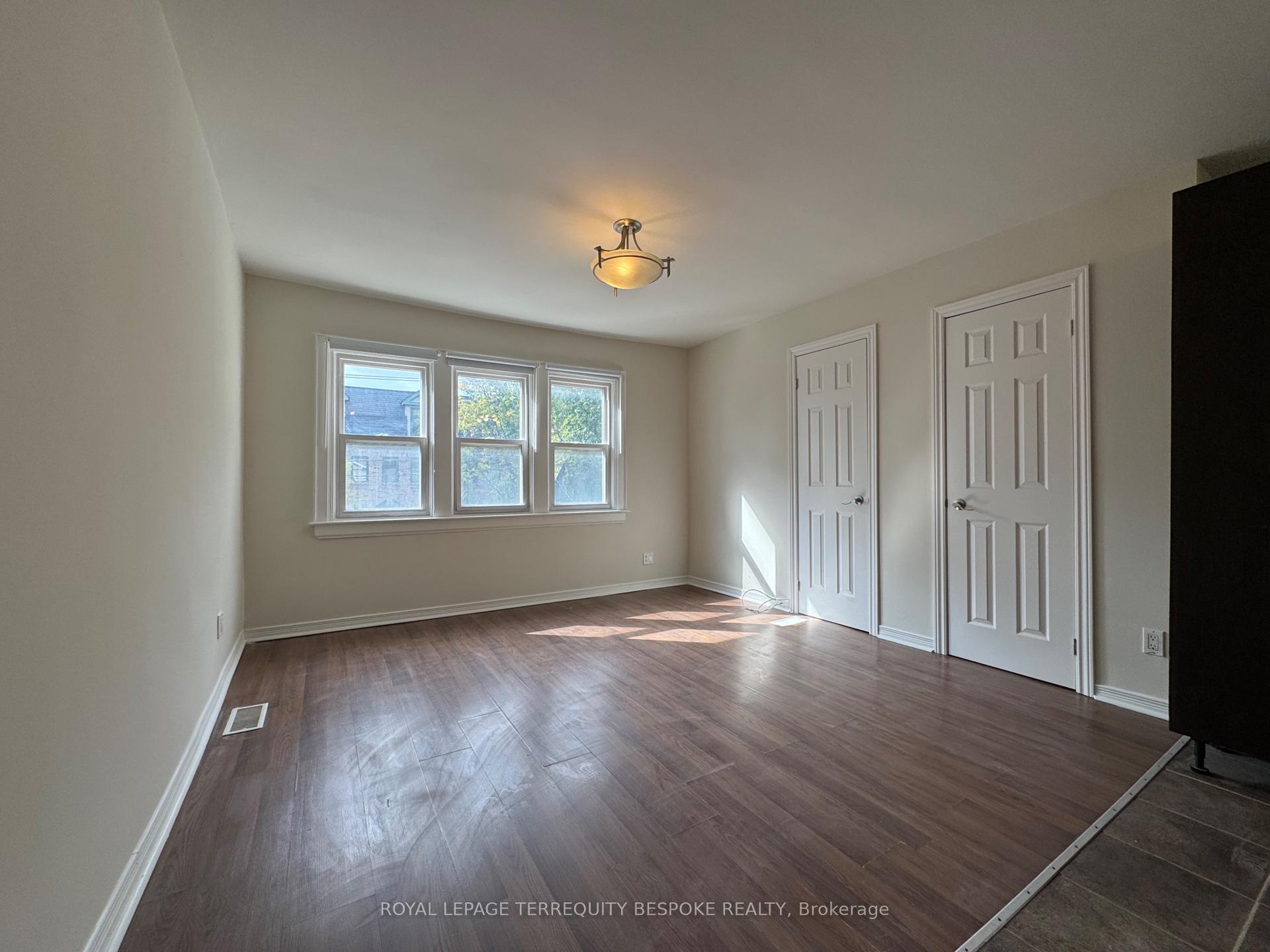 Photo 7 of Unit 3 - upper, 19 Lewis Street, Toronto, South Riverdale — HOMEH