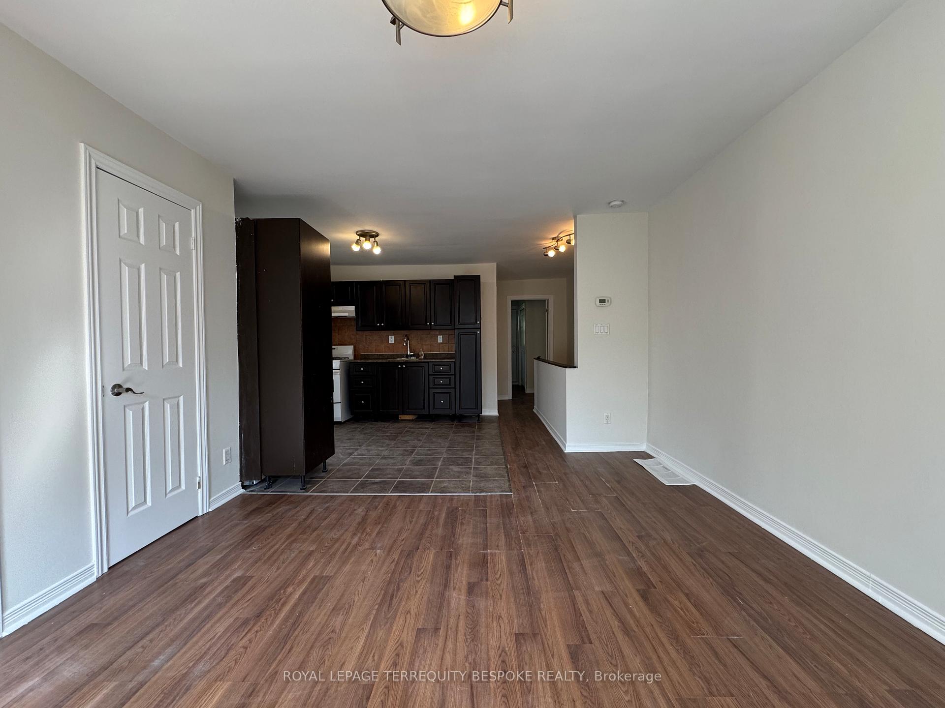 Photo 9 of Unit 3 - upper, 19 Lewis Street, Toronto, South Riverdale — HOMEH