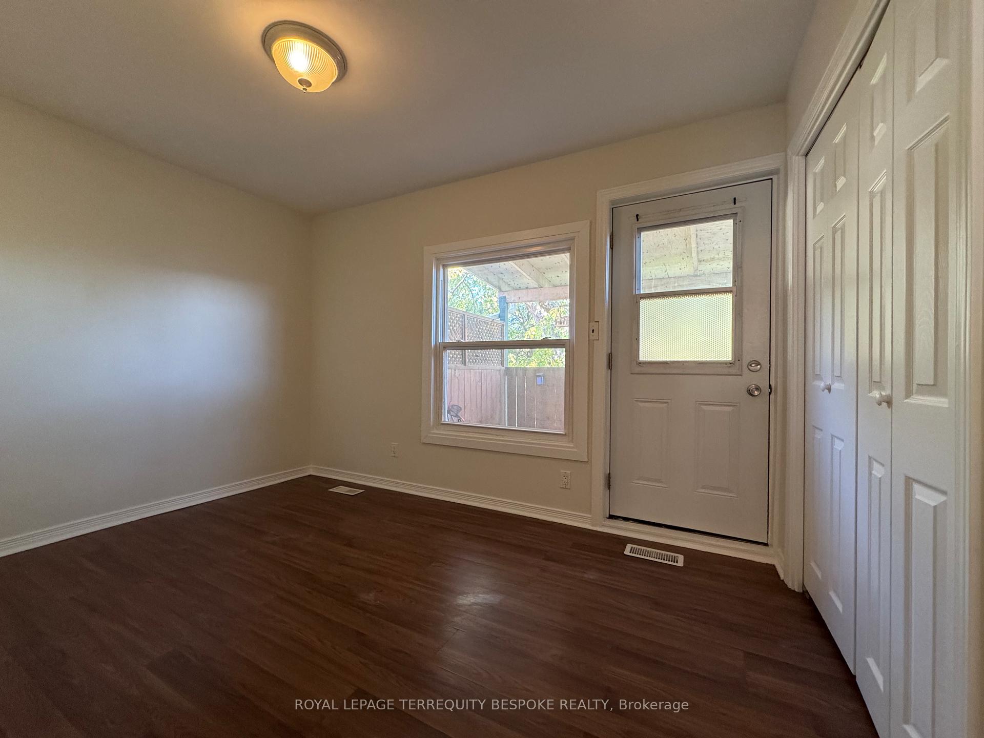 Photo 11 of Unit 3 - upper, 19 Lewis Street, Toronto, South Riverdale — HOMEH