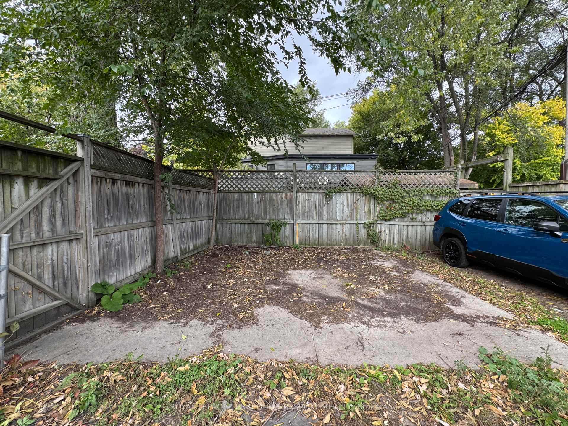 Photo 17 of Unit 3 - upper, 19 Lewis Street, Toronto, South Riverdale — HOMEH