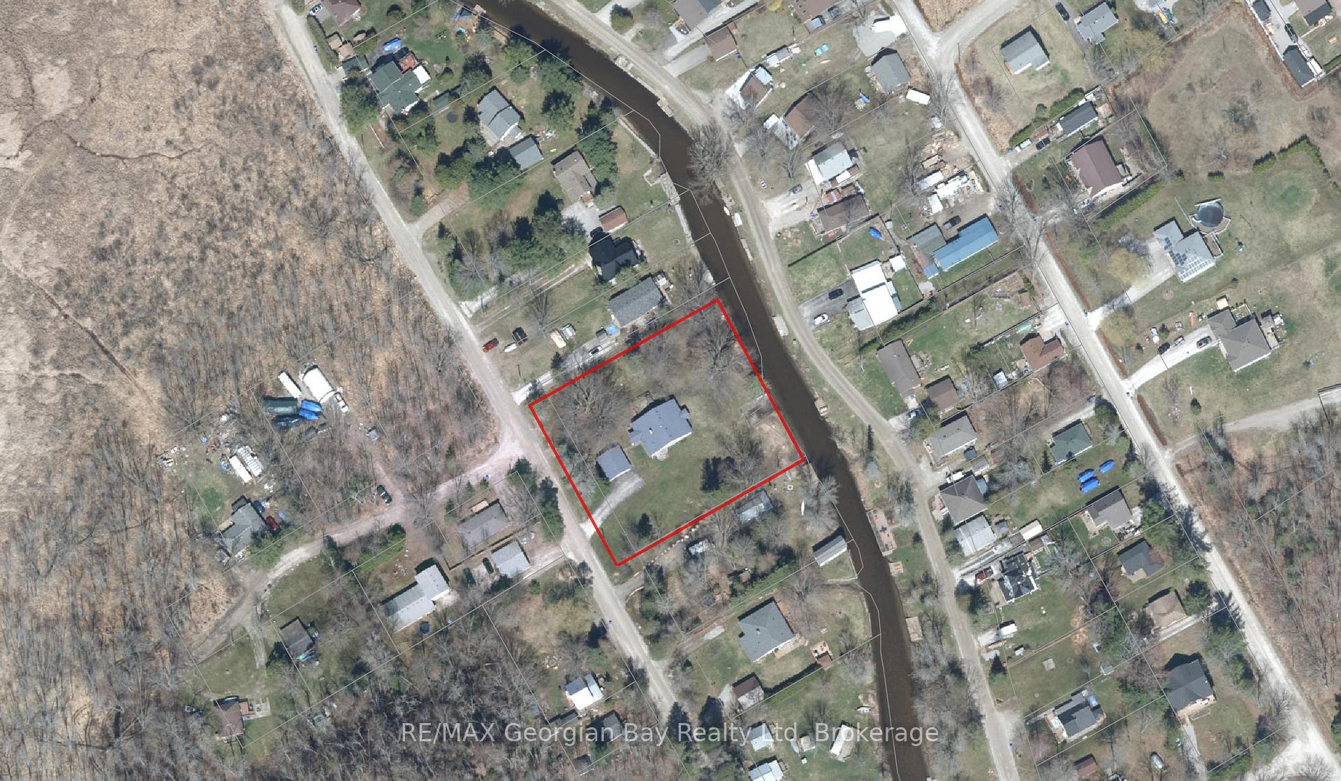 Photo 5 of 31 Hearthstone Drive, Tay, Rural Tay — HOMEH