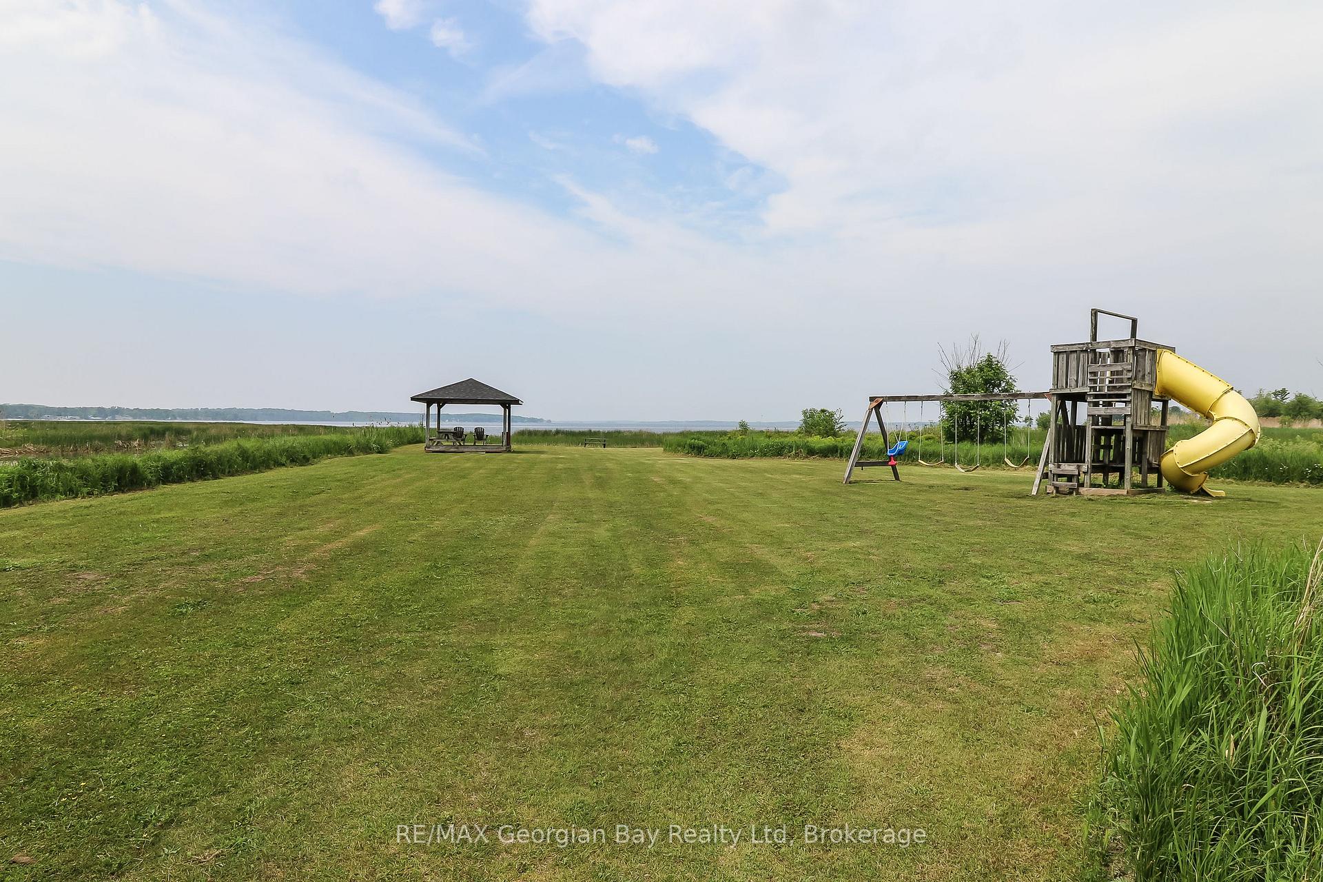 Photo 47 of 31 Hearthstone Drive, Tay, Rural Tay — HOMEH