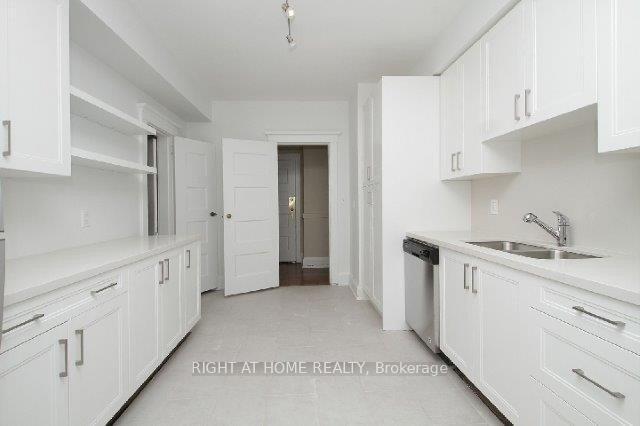 Photo 7 of Unit 2nd Flr, 31 Oriole Parkway, Toronto, Yonge-St. Clair — HOMEH