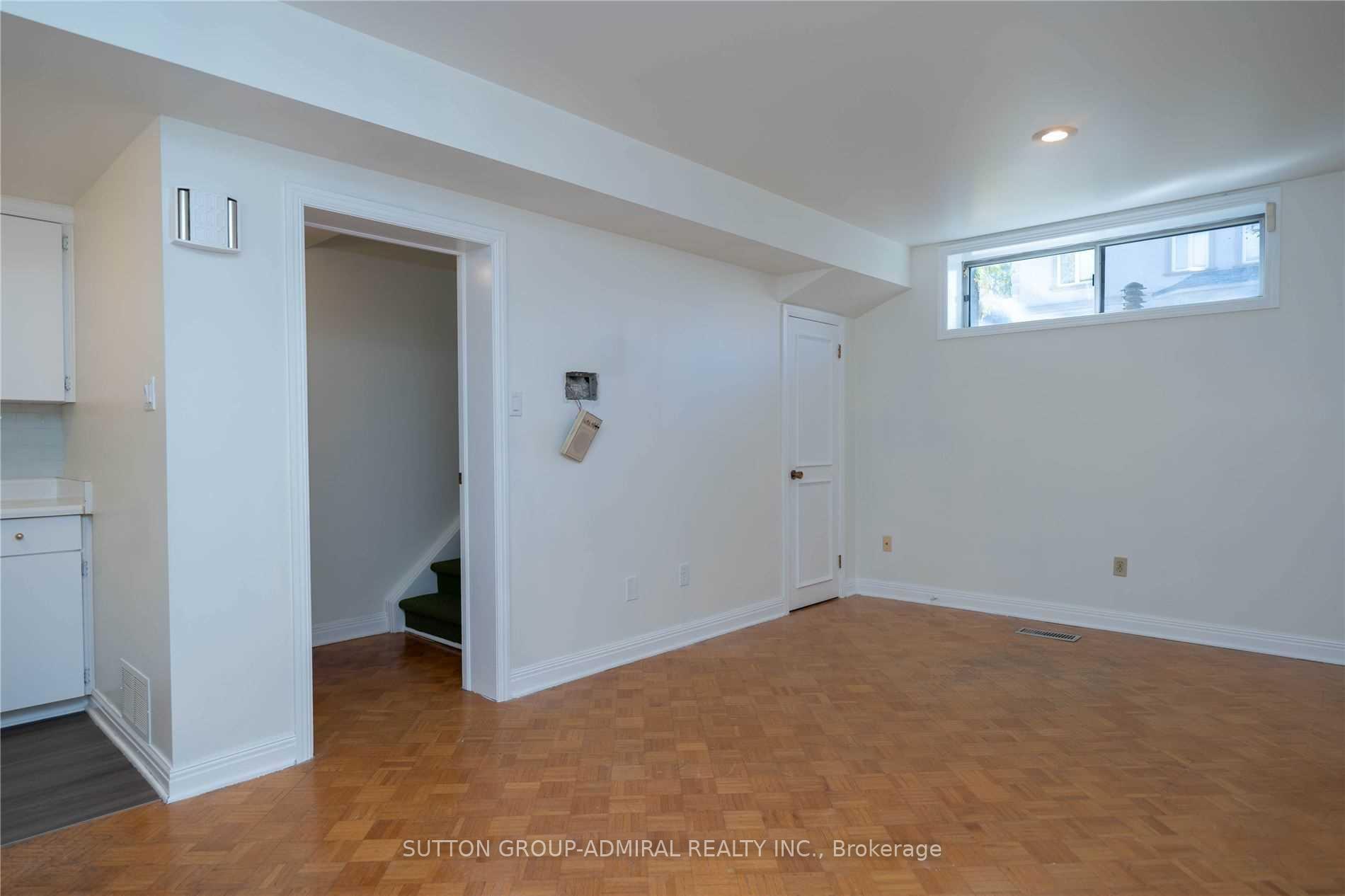 Photo 6 of 65 Regina Avenue, Toronto, Englemount-Lawrence — HOMEH