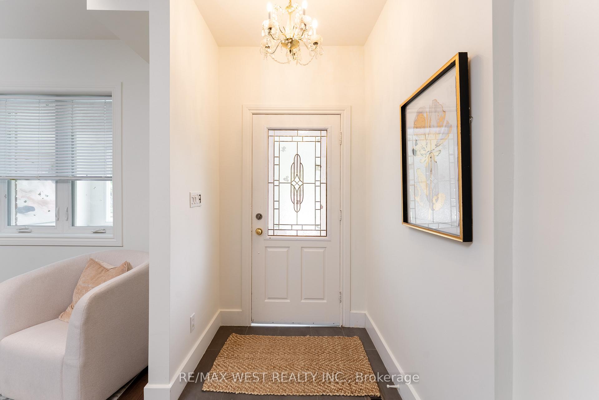 Photo 5 of 52 Woodycrest Avenue, Toronto, Danforth — HOMEH