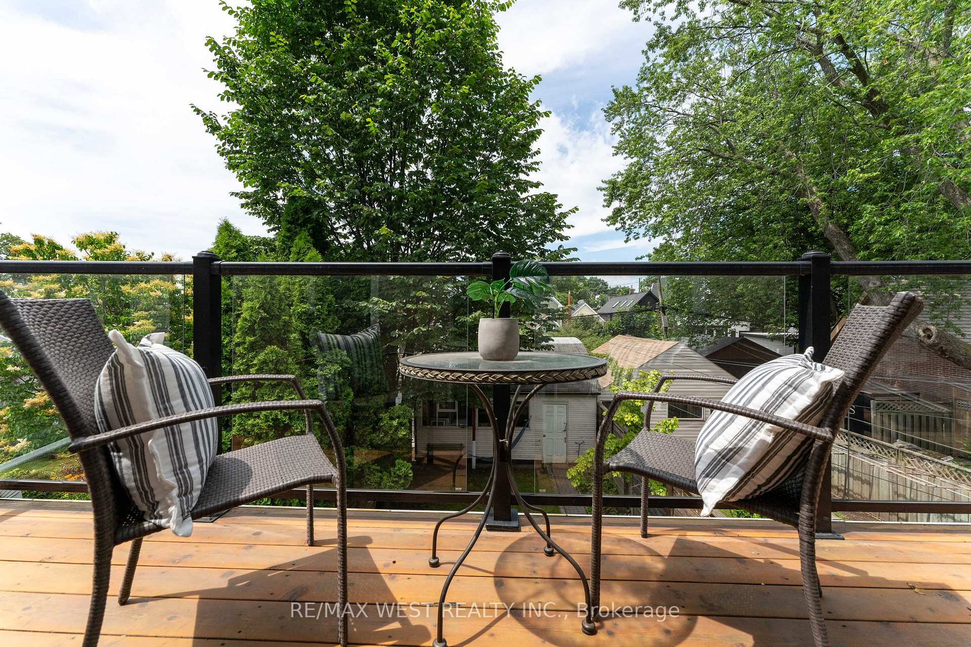 Photo 17 of 52 Woodycrest Avenue, Toronto, Danforth — HOMEH