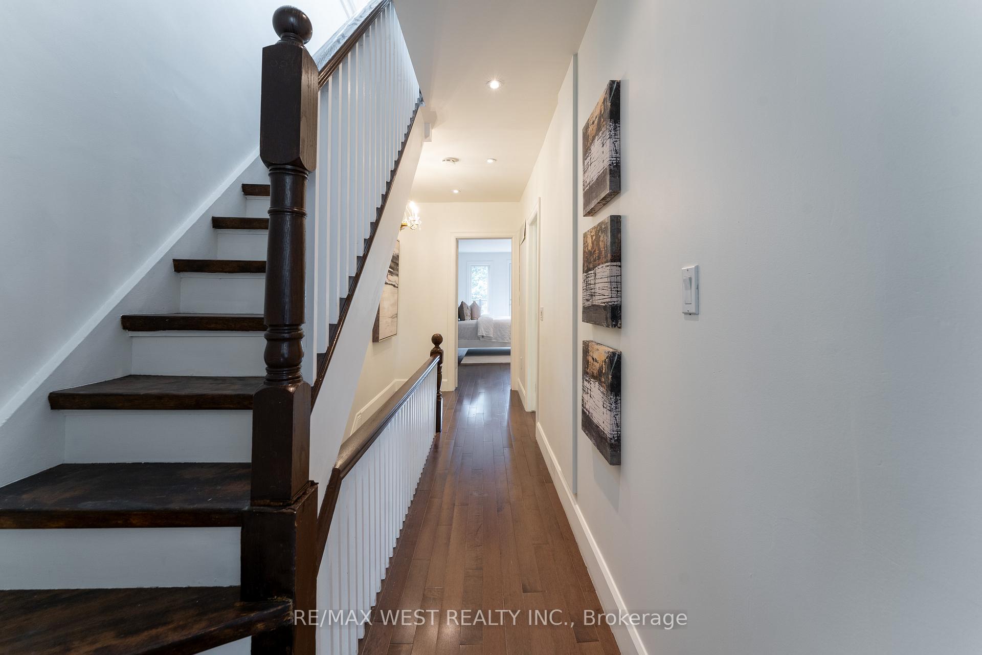Photo 23 of 52 Woodycrest Avenue, Toronto, Danforth — HOMEH