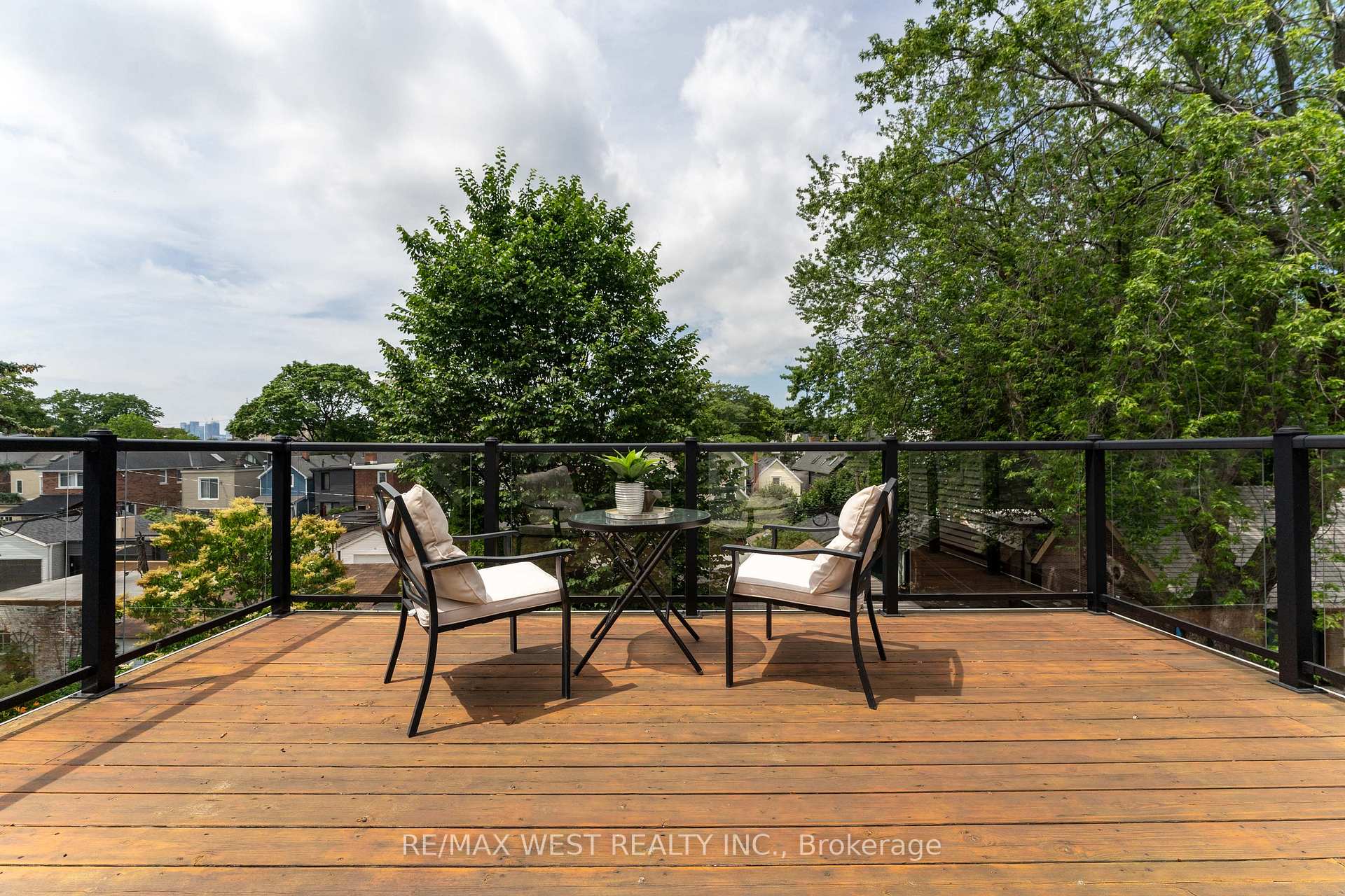 Photo 30 of 52 Woodycrest Avenue, Toronto, Danforth — HOMEH