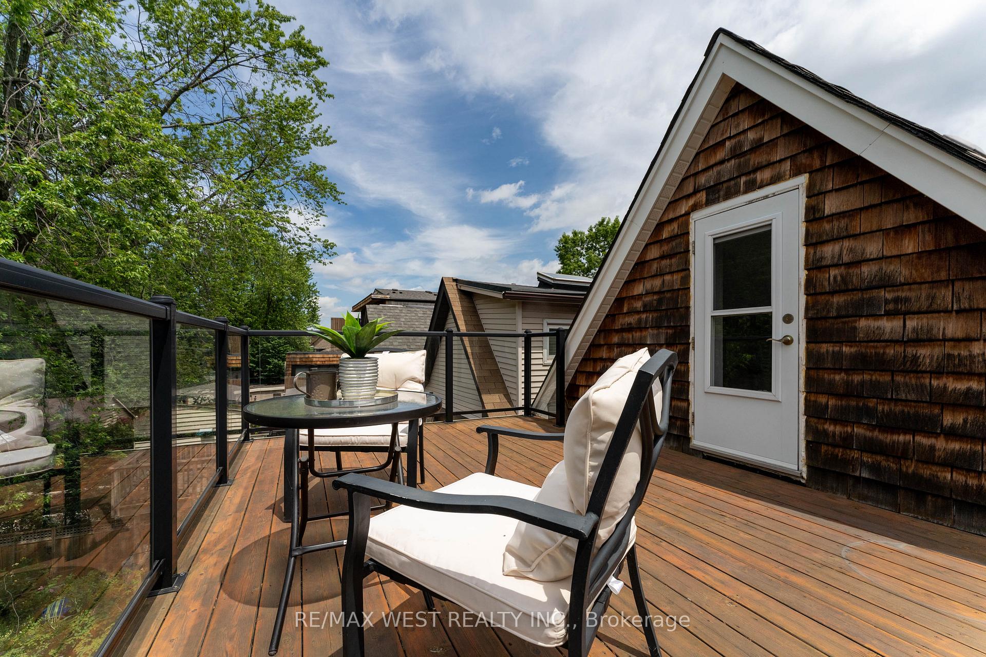 Photo 31 of 52 Woodycrest Avenue, Toronto, Danforth — HOMEH