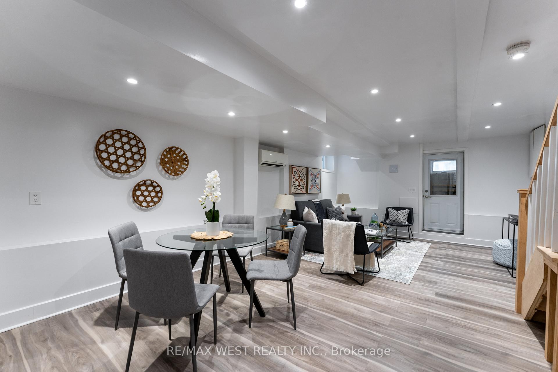 Photo 35 of 52 Woodycrest Avenue, Toronto, Danforth — HOMEH