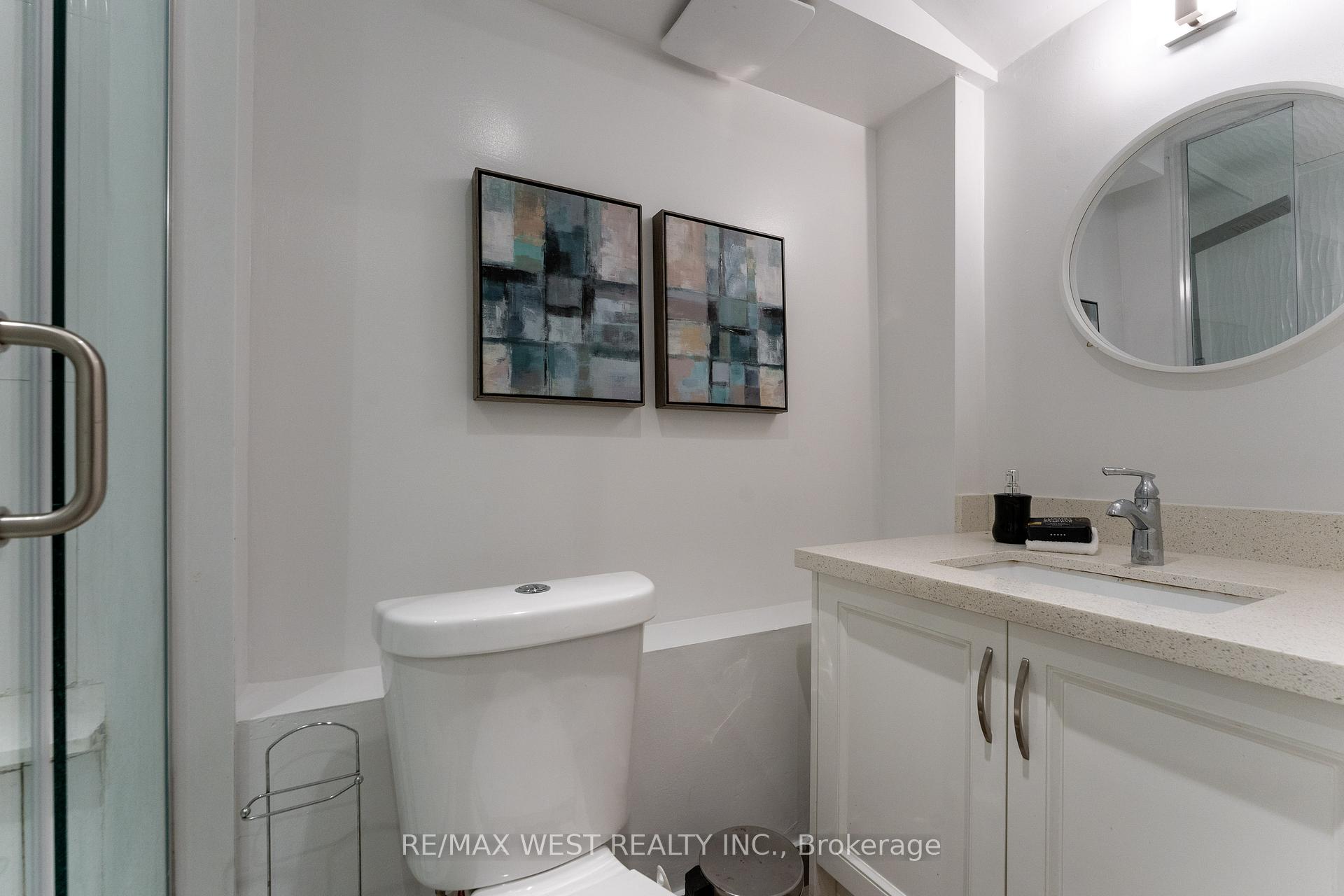 Photo 37 of 52 Woodycrest Avenue, Toronto, Danforth — HOMEH