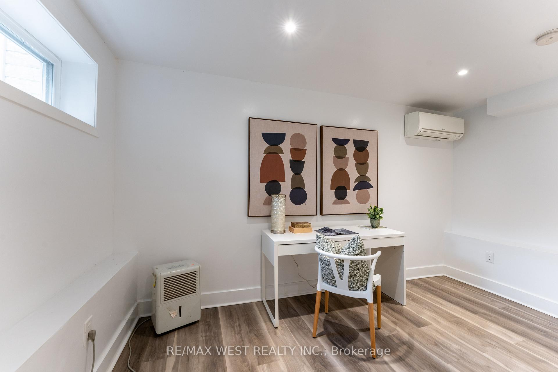 Photo 40 of 52 Woodycrest Avenue, Toronto, Danforth — HOMEH